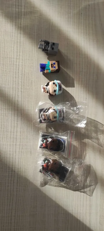 Фигурки киндер джой kinder joy осд и Майнкрафт Фигурки киндер джой kinder joy осд и Майнкрафт