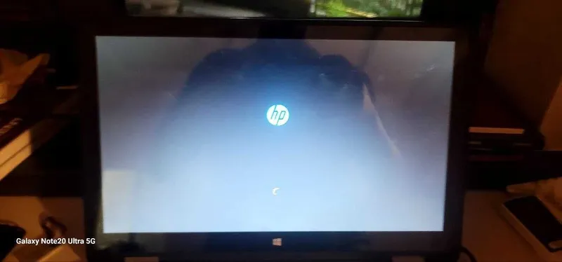 HP 15-u010dx Touchscreen Laptop (HP ProtectSmart) — фото 2