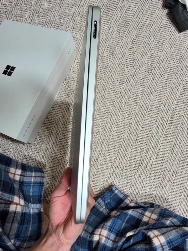 Microsoft Surface Laptop 7 4