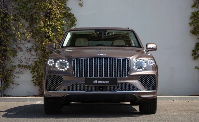Bentley Bentayga Atelier Edition V8 2026 1 Bentley Bentayga Atelier Edition V8 2026 1