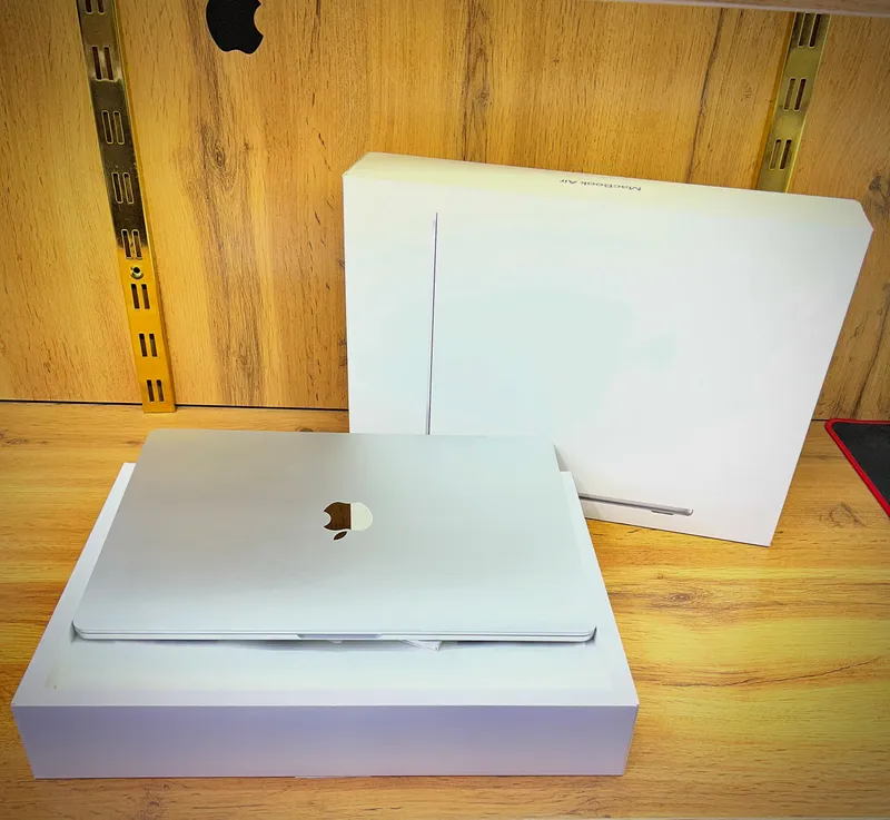 MacBook Air M4 13’Dyum (Sky Blue) 16/256GB- Макбук