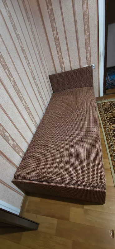 продается односпальная кровать б/у