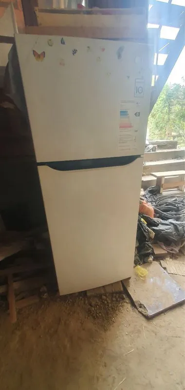 Xolodilnik LG sotiladi 1