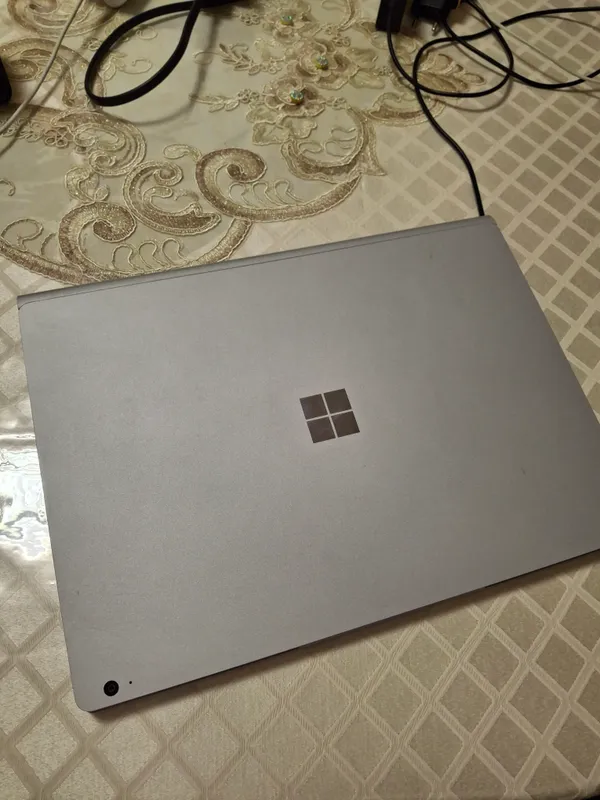 Microsoft surface book 1 Microsoft surface book 1