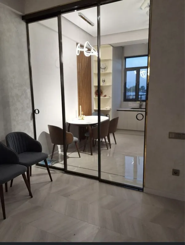 Стеклянные раздвижные межкомнатные перегородки двери Loft — фото 1