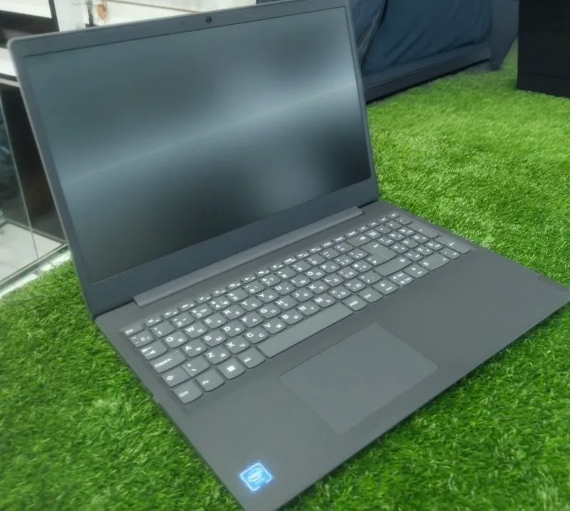 Lenovo noutbuk v15 1