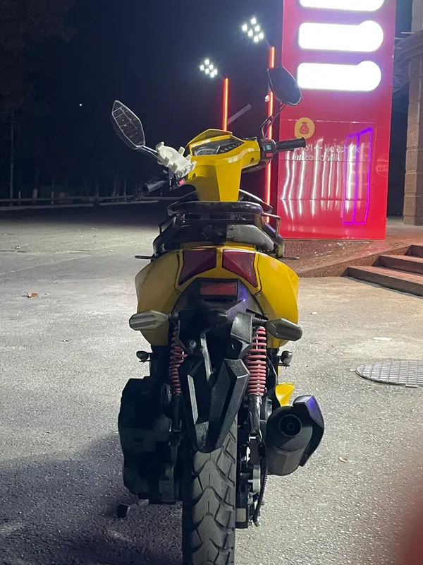 Skuter Moto 3