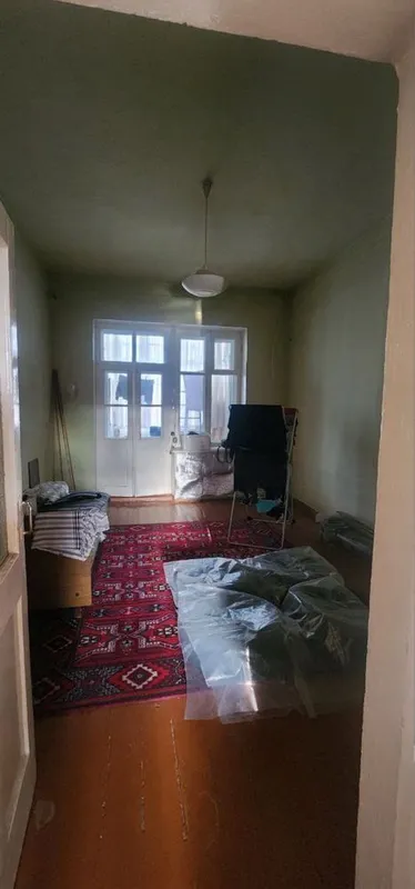 Продается квартира 3 комнатная в центре Наваи — фото 1