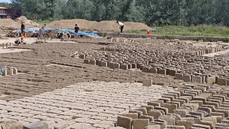 Gisht sotiladi chiroqchi parzez kanal yoqa