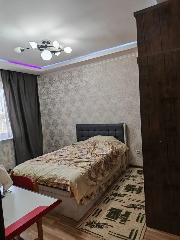 Аренда 2в3/4/4 Кадышева базар с мебелью и техникой