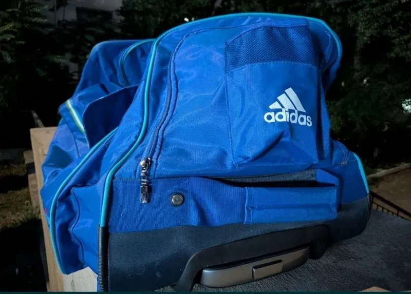 ADIDAS UFA SPORT SUMKASI katta g'ildirakli 2 ADIDAS UFA SPORT SUMKASI katta g'ildirakli 2