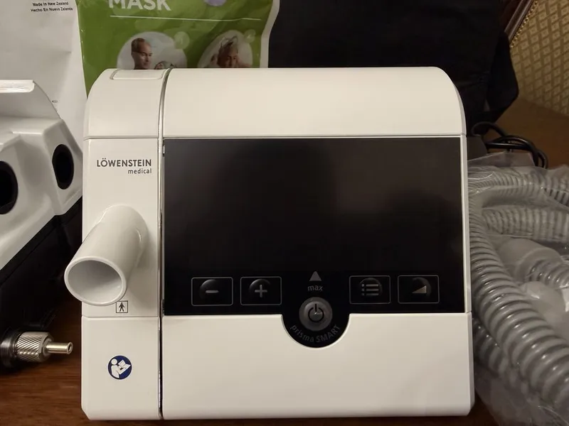 Продаётся новый CPAP аппарат Lowenstein Prisma SMART с увлажнителем — фото 3 Продаётся новый CPAP аппарат Lowenstein Prisma SMART с увлажнителем — фото 3