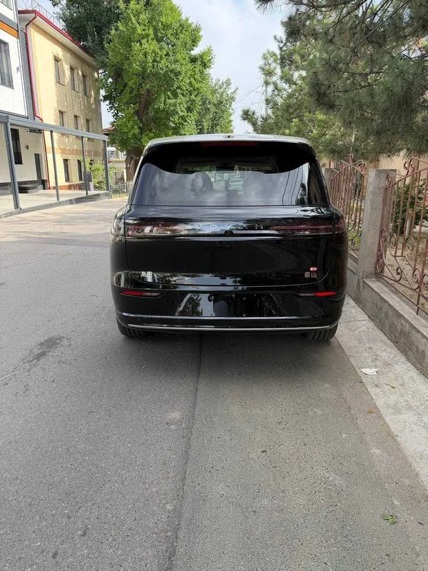 Voyah Taishan 3 yil garantiya 4 Voyah Taishan 3 yil garantiya 4