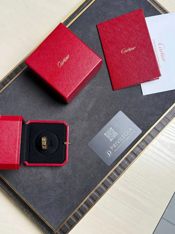 NEW Кольцо Cartier Love Unlimited y/g 5 NEW Кольцо Cartier Love Unlimited y/g 5