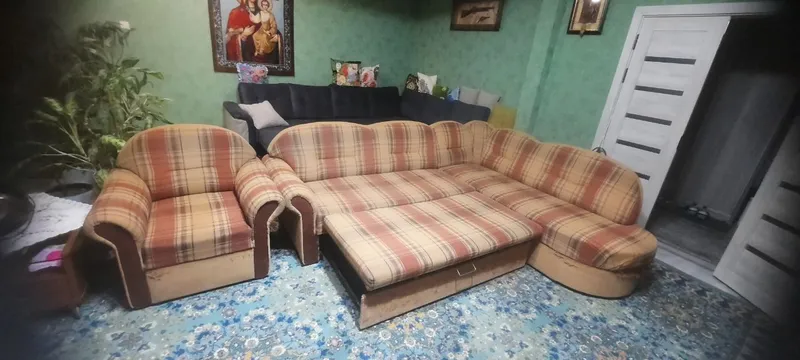 Продам мягкий диван-уголок с креслом пр-во Турция. Недорого, жду предл — фото 5