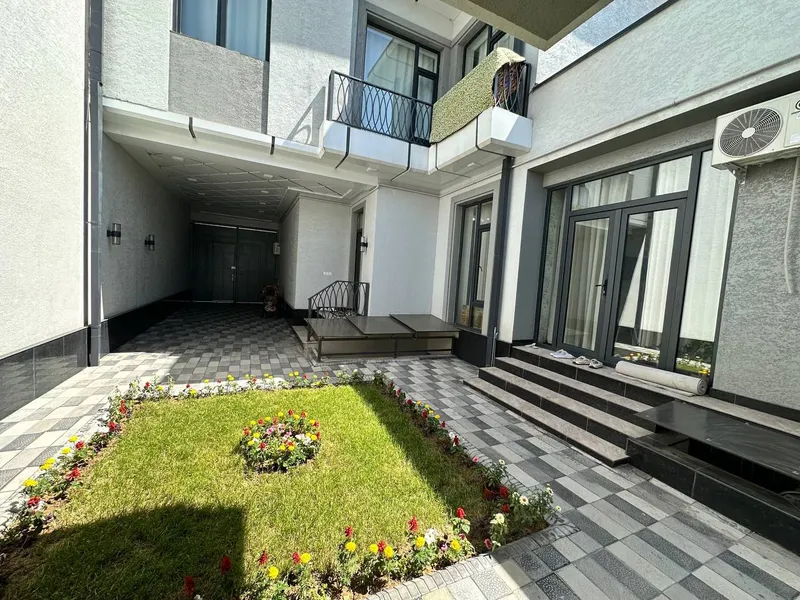 Продажа котеджда 2 сотки на Центр Луначарского 1 Продажа котеджда 2 сотки на Центр Луначарского 1