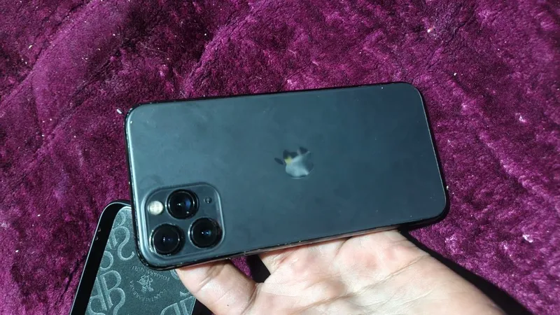 iPhone 11 Pro 256 ГБ 2