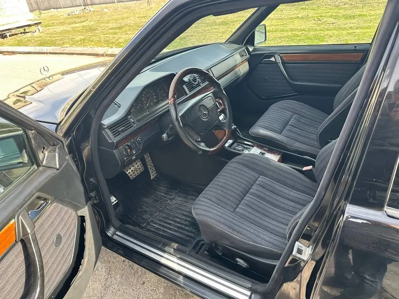 Мерседес W124 автомат метан срочно сотилади 4 Мерседес W124 автомат метан срочно сотилади 4