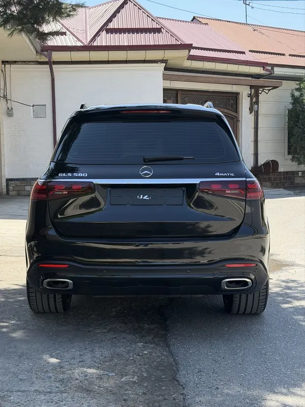 Mercedes Benz GLS 580 AMG — фото 3