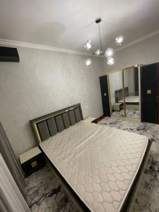 3 xonali kvartira sotiladi, Parkent EVOS yonida 3