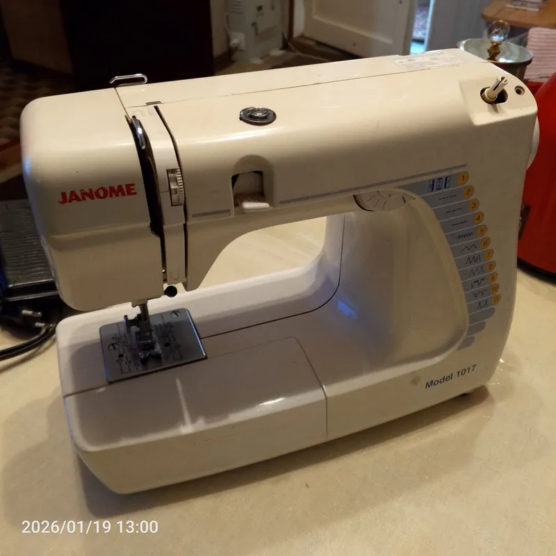 Швейная машинка janome 1017 — фото 1