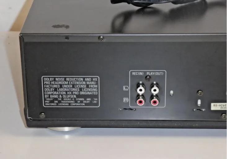 Кассетная дека Technics RS-AZ6 6 Кассетная дека Technics RS-AZ6 6