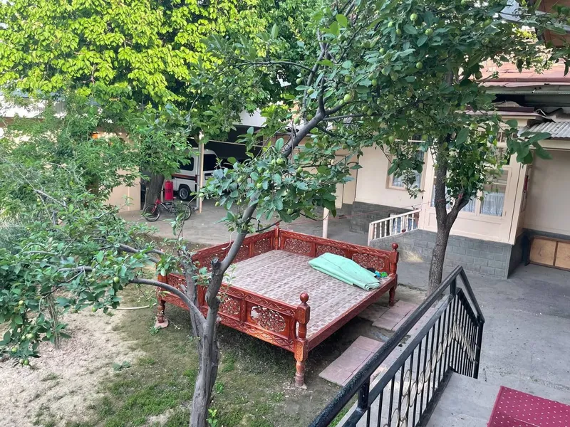 Сагбан в тупике 4.11-соток без фасада 5-ком Продаётся Участок — фото 5