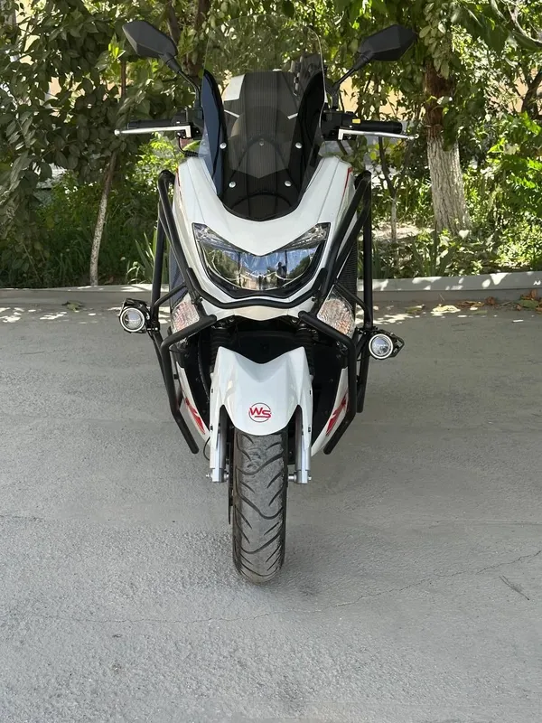 Продаётся скутер N-max — фото 3