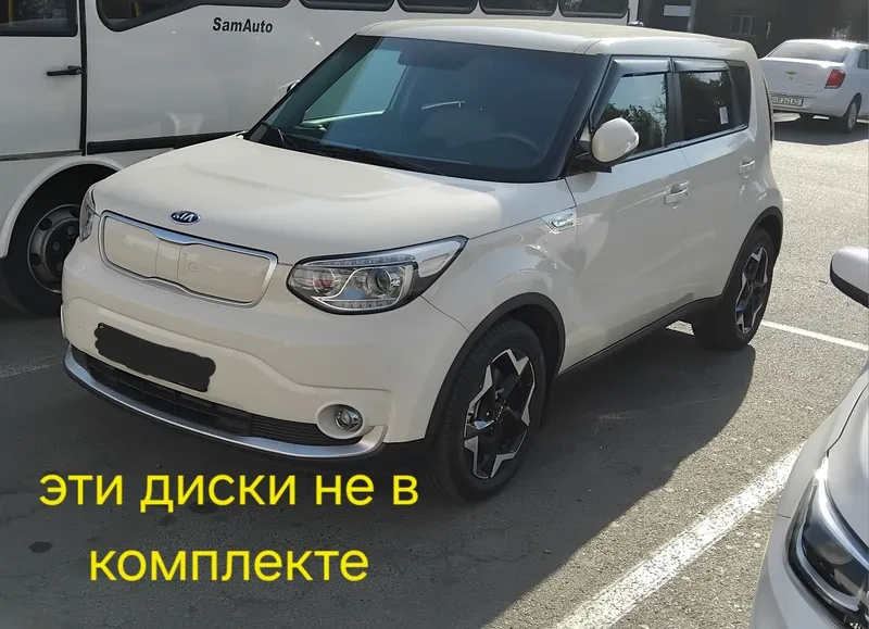 Электромобиль Kia Soul EV 2018 — фото 2