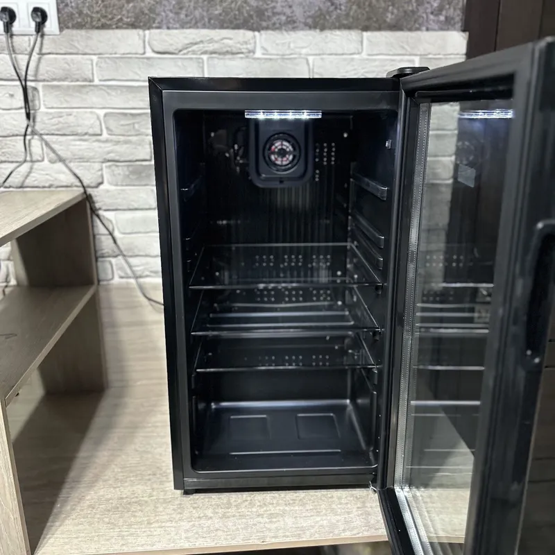 Минибар холодильник музлаткич Aiwa nofrost