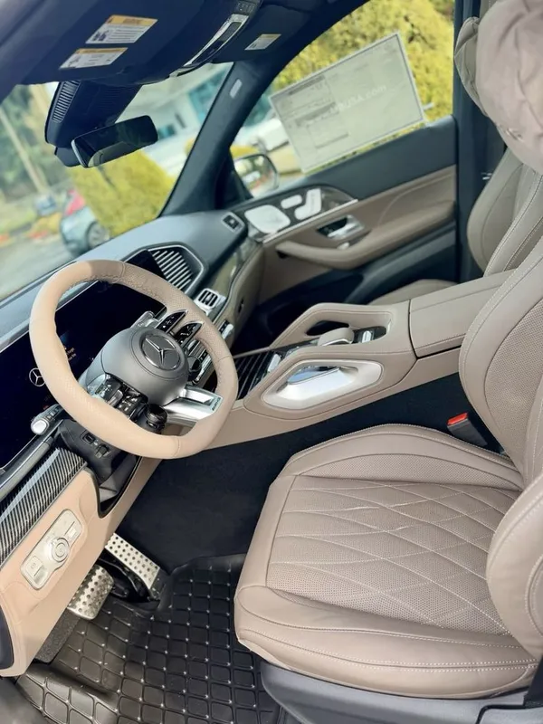 Mercedes-AMG GLS 63 2026 3
