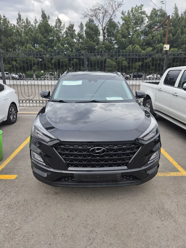 Hyundai Tucson full 2