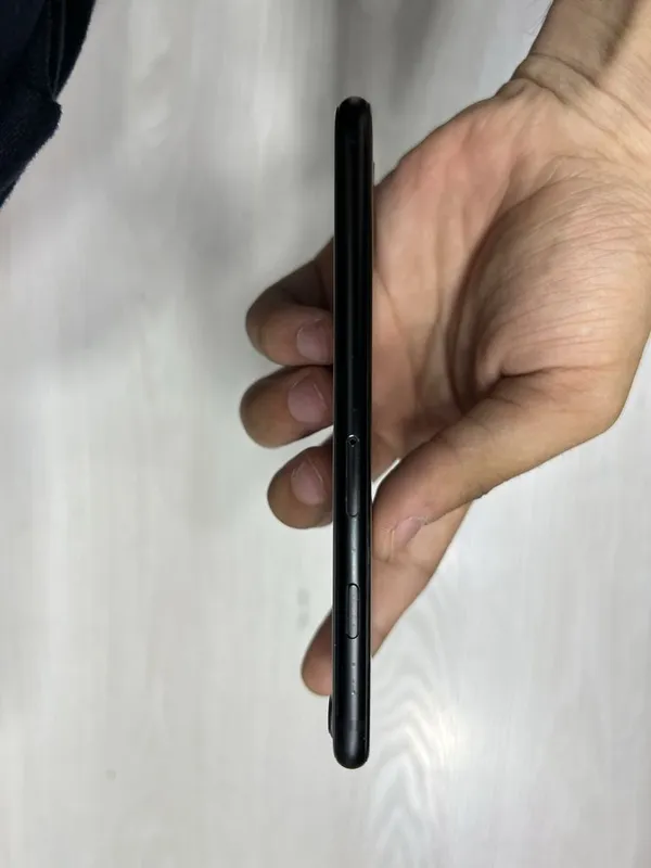 IPhone SE - 64Gb 5 IPhone SE - 64Gb 5
