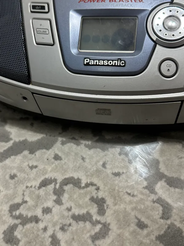 Panasonic bumboks CD/kasseta/FM 2