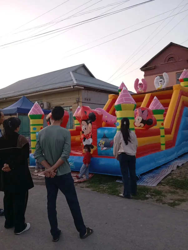 Batut sotiladi 7 ga 4 razmerda Narxi 10mln yangi 5