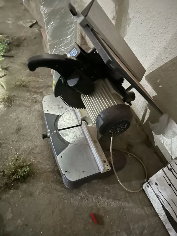 Uglapila tarsofka srochna sotiladi