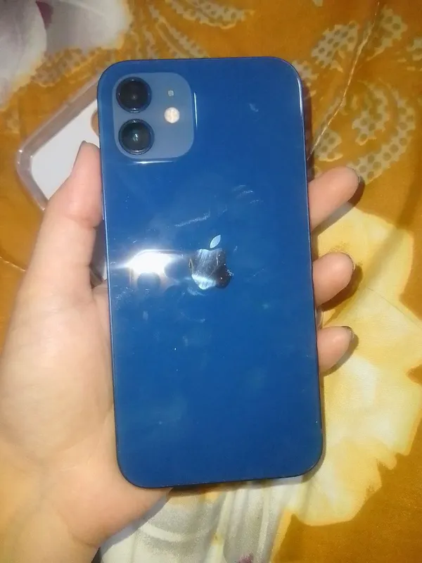 iPhone 12 sotiladi. narxi kelishiladi. 1 iPhone 12 sotiladi. narxi kelishiladi. 1