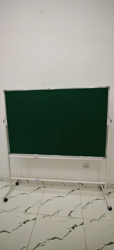 Ofis va o‘quv kurslari uchun yangi doska sotiladi 1 Ofis va o‘quv kurslari uchun yangi doska sotiladi 1