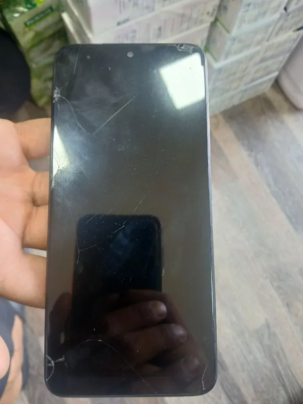 Redmi note 12 4/128 Ekran singan 1