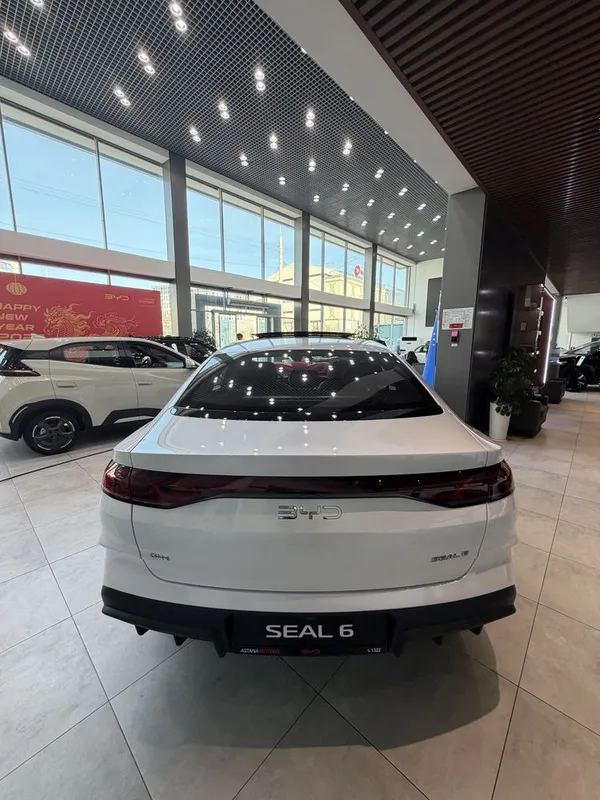 BYD SEAL 6 DM-i Flagship 2 BYD SEAL 6 DM-i Flagship 2