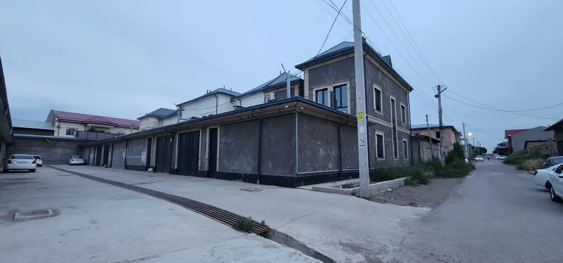 Хасанбой Пост Гаи 1км катта йолдан 3.5сотих фасад 15м+ камуникациа 4