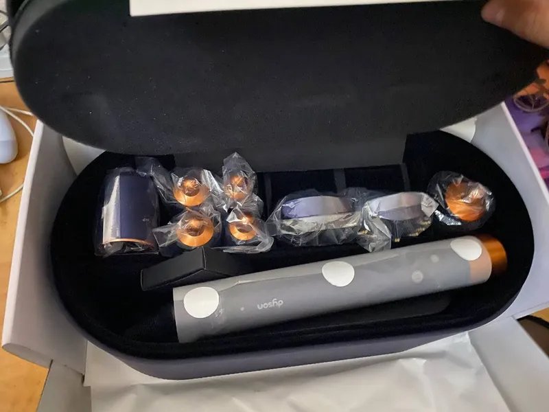 Продаю оригинальный стайлер Dyson Airwrap Complete 5