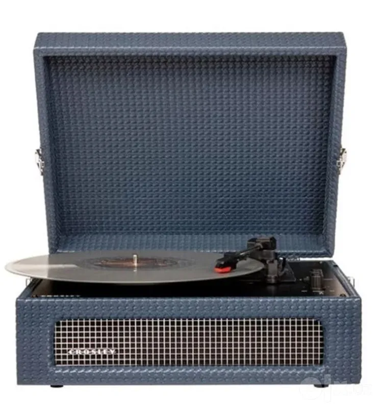 Crosley Voyager Portable gramofoni 1 Crosley Voyager Portable gramofoni 1