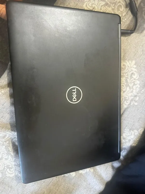 Dell laptop intel core i5... 8GB/256GB — фото 3