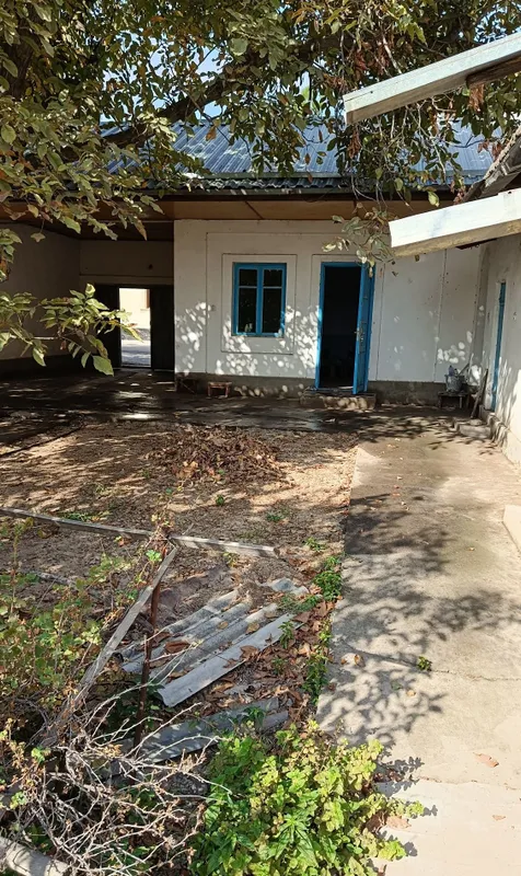 Продаётся дом: 3 комнаты, 7,4 сотки, Янгиюль, Кирпичный 4 Продаётся дом: 3 комнаты, 7,4 сотки, Янгиюль, Кирпичный 4