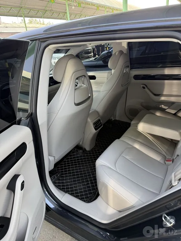 Leapmotor C11 запас ход 550км 2023 йили тозза краска 6 Leapmotor C11 запас ход 550км 2023 йили тозза краска 6