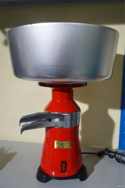 Separator elektron