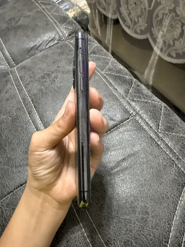 Iphone 11 por sotiladi