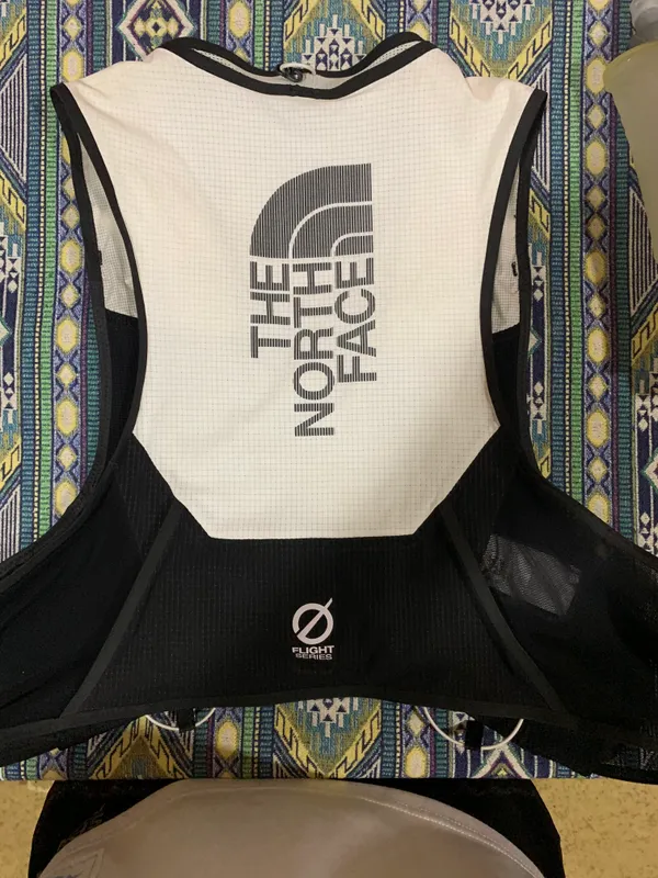 Беговые жилеты от компании THE NORTH FACE