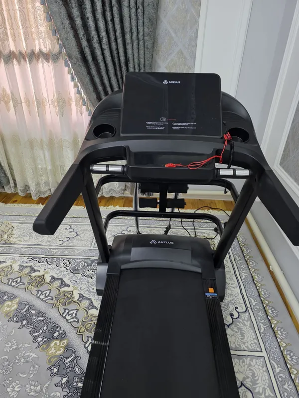 Продаётся абсолютно новая беговая дорожка